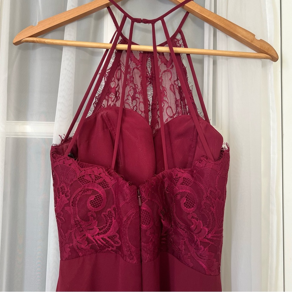 Hayley Paige Burgundy Halter Keyhole Lace Dress - Picture 4 of 12